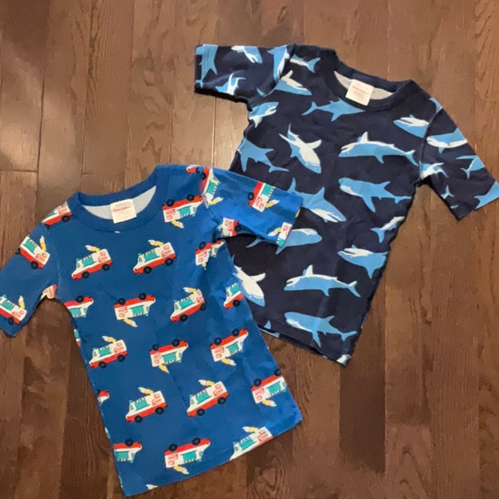 2 Hanna Anderson short sleeve PJ tops